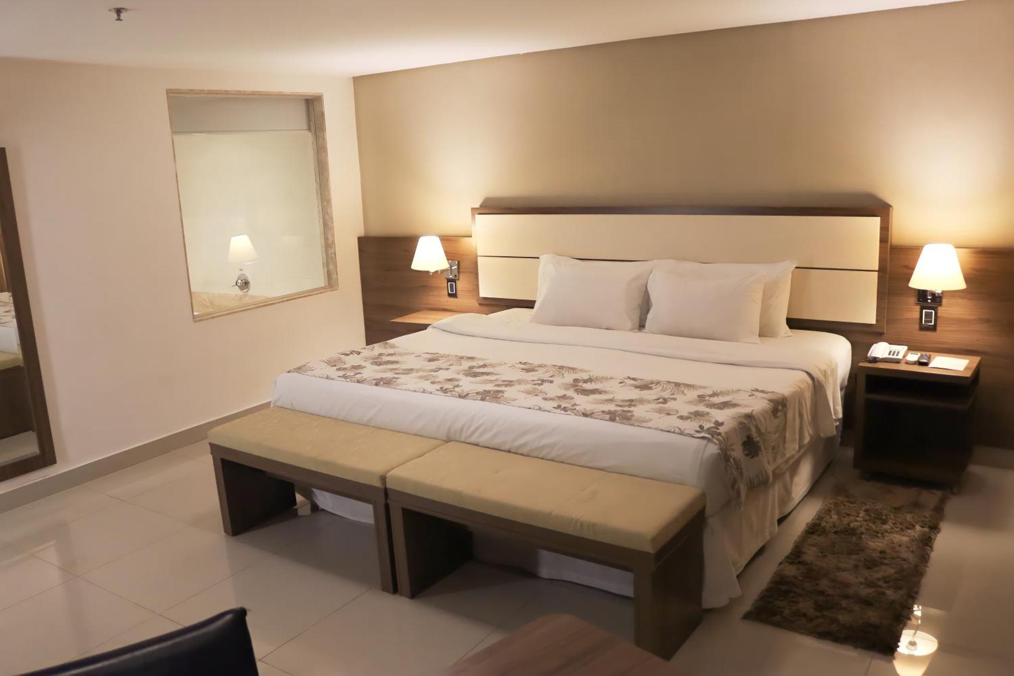 Sj Premium Hotels By Atlantica Гоянія Екстер'єр фото
